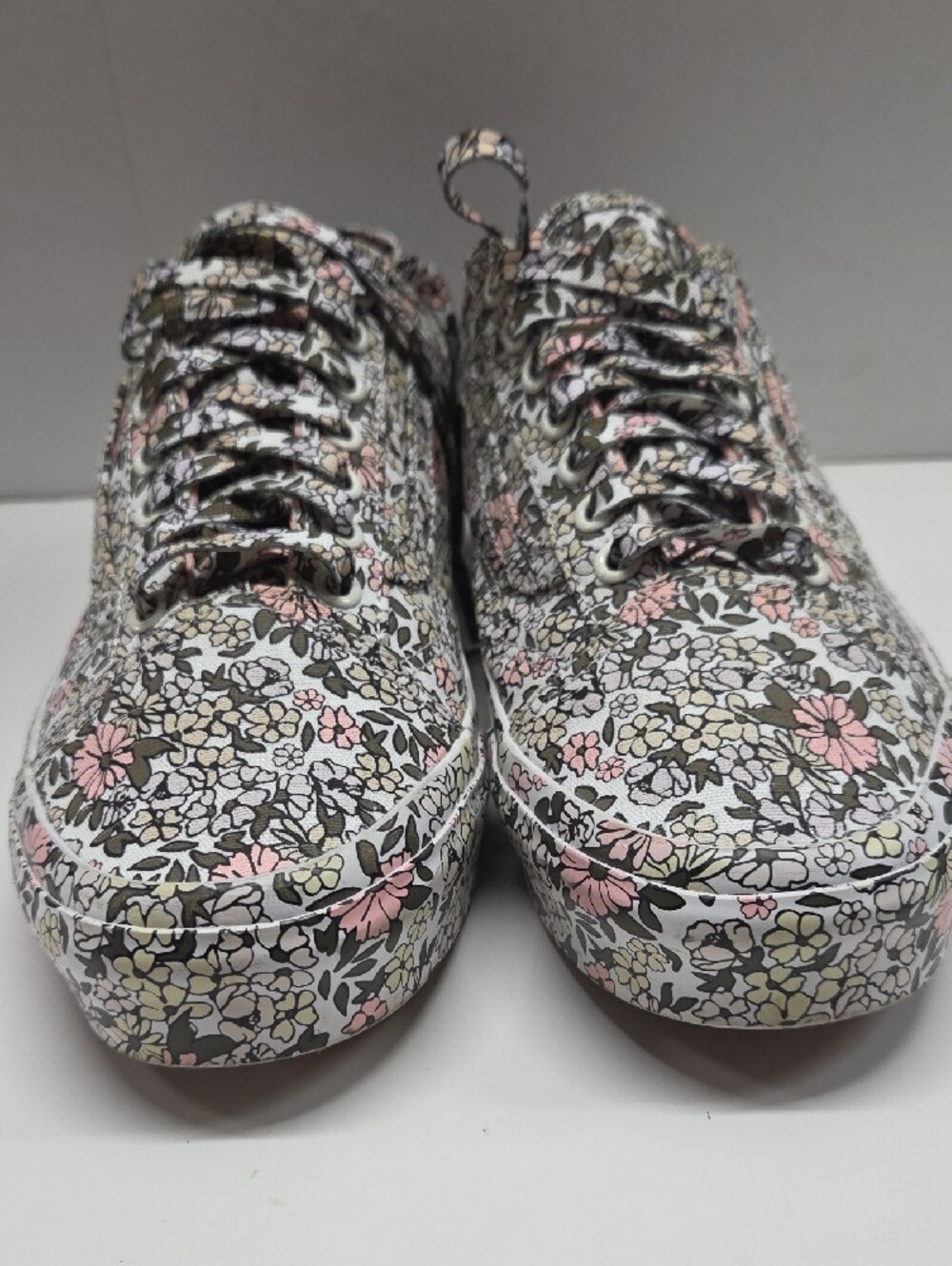 Vans Floral Lace-Up Women's Sneakers in Pink and White Size 9.5 - Picture 2 of 7